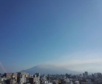 eruption smoke sakurajima_20141209_102911-1.jpg